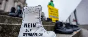 Schüler debattieren kontrovers über Wehrdienst und Freiheit