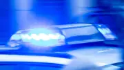Schwerer Radunfall in Neukölln: Fahrer flüchtet, Opfer schwer verletzt