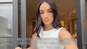 Selfie-Drama in 10. Stock: Frau riskiert iPhone für perfektes Foto