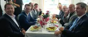 SPD-Spargelfahrt: Koalitionsfrieden beschworen, Söder sorgt für Lacher