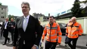 Sperrung der Bonner Friedrich-Ebert-Brücke: Schnieder sagt Hilfe zu