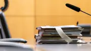 Trennung nicht akzeptiert? Mann wegen Mordes an Ex-Frau vor Gericht