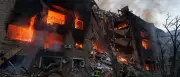 Ukraine-Krieg: Russland greift Kiew mit Raketen an – Brände und Stromausfälle