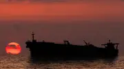 USA feuert Rakete auf Öltanker vor iranischer Insel: Wiederholte Warnungen ignoriert