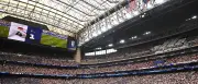 Video-Schiri bei DFB-Spiel: Umstrittene Geste sorgt für Wirbel