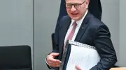 Wegner würdigt Verwaltungsreform: Schluss mit Behörden-Pingpong