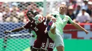 WM-Duell der Gladbacher: Elvedi gegen Tabakovic