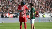Wolfsburgs Torwart Grabara: Auszug vor Relegation sorgt für Irritation