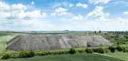 Zwölf Hektar große Bergbauhalde in Sachsen-Anhalt steht zum Verkauf