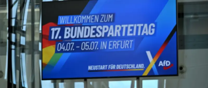 AfD-Parteitag in Erfurt: Proteste, Polizei-Großeinsatz und Vorstandsneuwahl