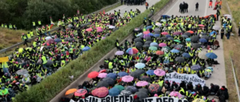 AfD-Parteitag in Erfurt trotz Protesten und Blockaden pünktlich gestartet