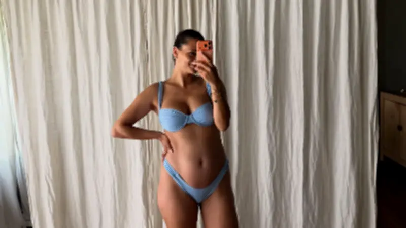 Amira Aly strahlt mit Baby-Glow auf Mallorca: Fans begeistert von Urlaubsfotos