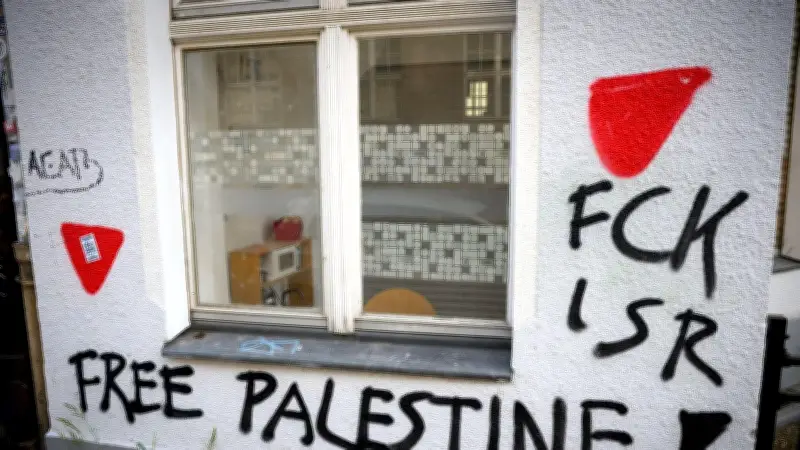 Antisemitische Straftaten in Berlin steigen 2025 auf 820 Verfahren