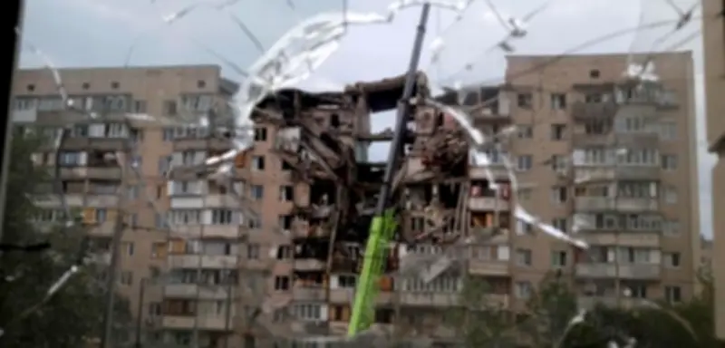 Asymmetrische Angriffe: Kyjiw erleidet 90 Tote, Moskau kaum Schäden