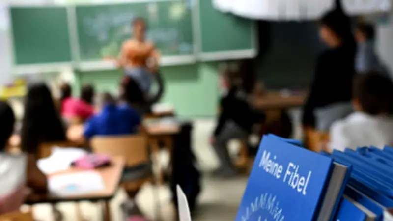 Beamten-Bombe: Zwei Milliarden Euro mehr belasten Brandenburgs Haushalt