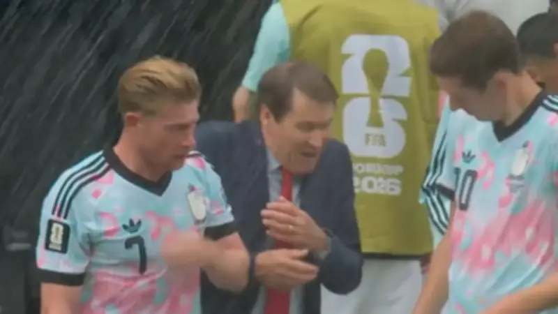 Belgien-Trinkpause wird zur Dusch-Panne: Handtuch-Alarm bei WM