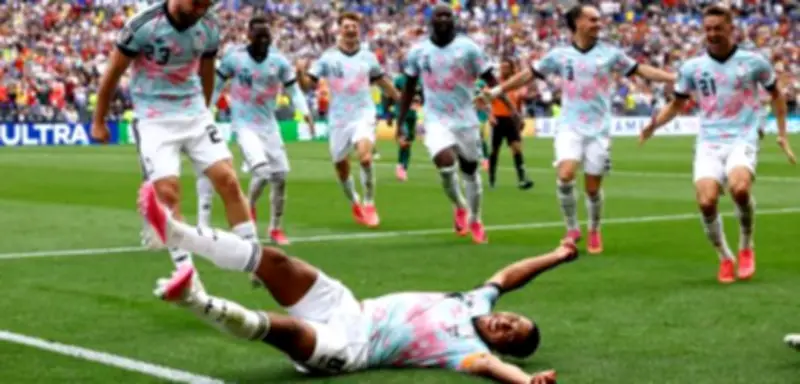 Belgien zittert sich ins Achtelfinale: Spektakuläres WM-Comeback gegen Senegal
