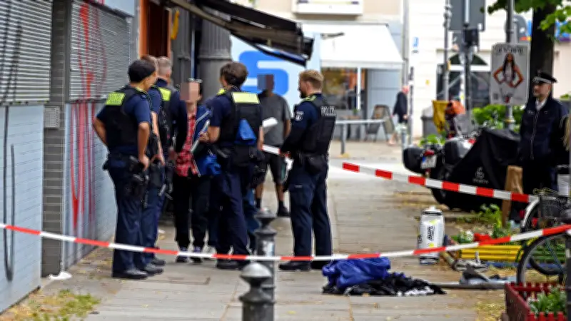 Berlin-Schöneberg: Mann stürzt bei Polizeikontrolle 15 Meter in die Tiefe