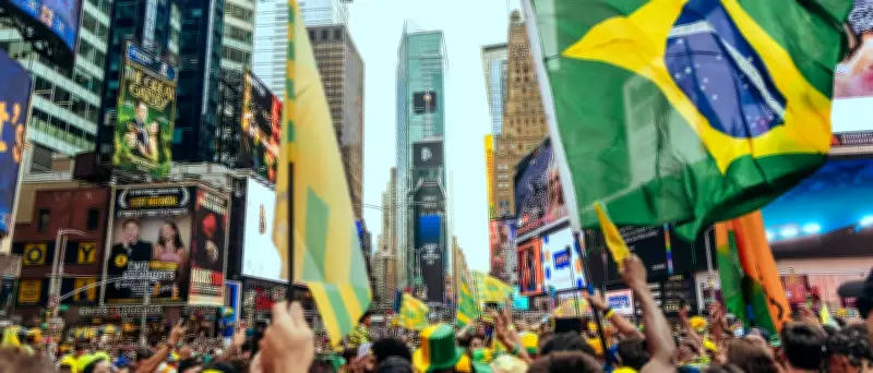 Brasilianische Fans kontern norwegischen Ruder-Gesang mit Samba-Version