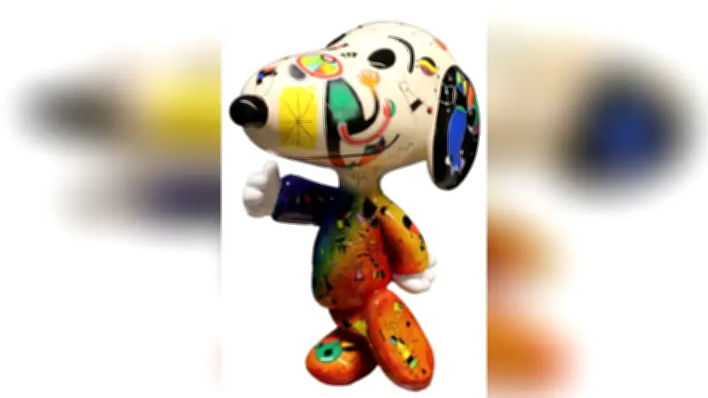 Diebe stehlen wertvolle Snoopy-Skulptur aus Galerie in Berlin-Mitte