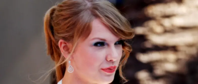Dior gewinnt Rennen um Taylor Swifts Hochzeitskleid