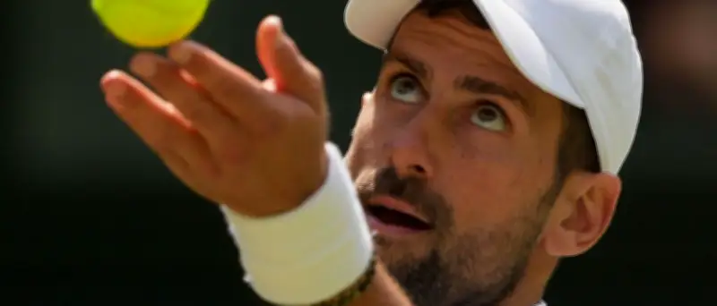 Djokovic zieht mit 105. Wimbledon-Sieg mit Federer gleich