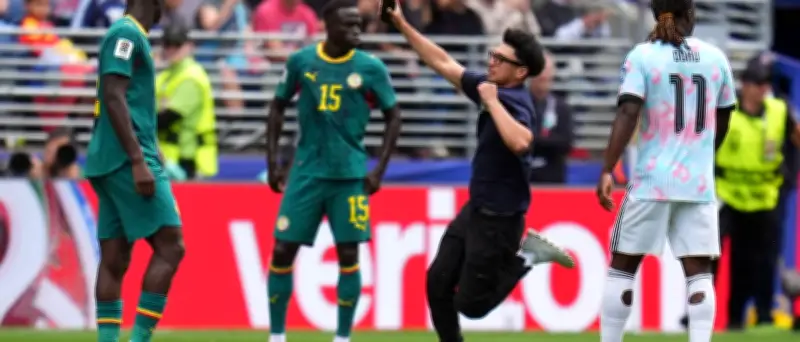 Drei Flitzer stören WM-Duell Belgien gegen Senegal in Seattle