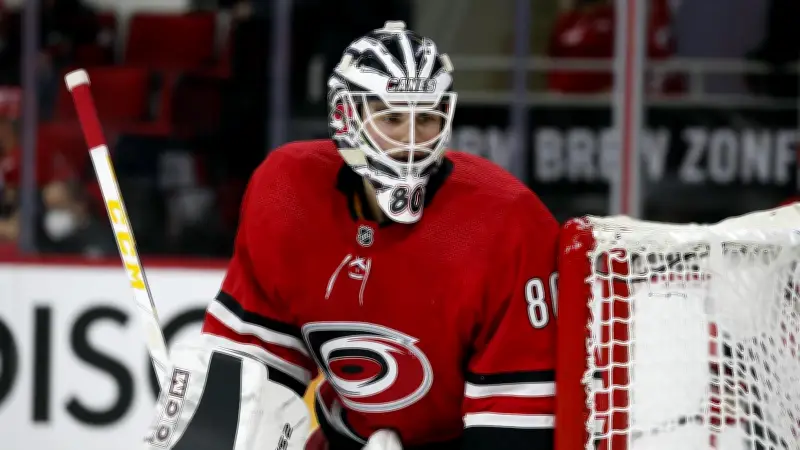 Eisbären Berlin wagen Experiment: Neues Goalie-Gespann ohne Erfahrung