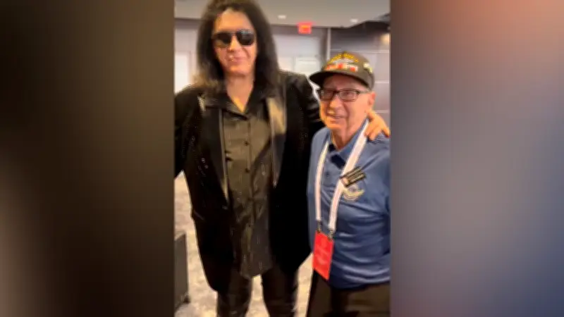 Gene Simmons rührt US-Veteranen mit Geschichte seiner Mutter