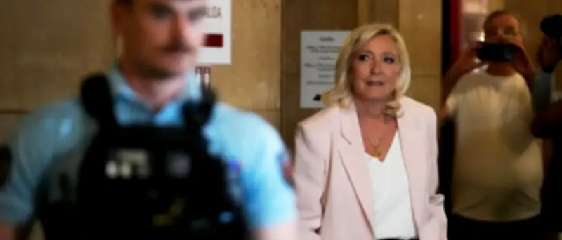 Gericht bestätigt Berufungsurteil: Marine Le Pen 15 Monate ohne Amt