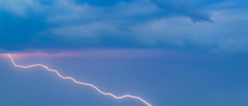 Gewitter am Mittwoch: Starkregen, Hagel und Sturmböen erwartet