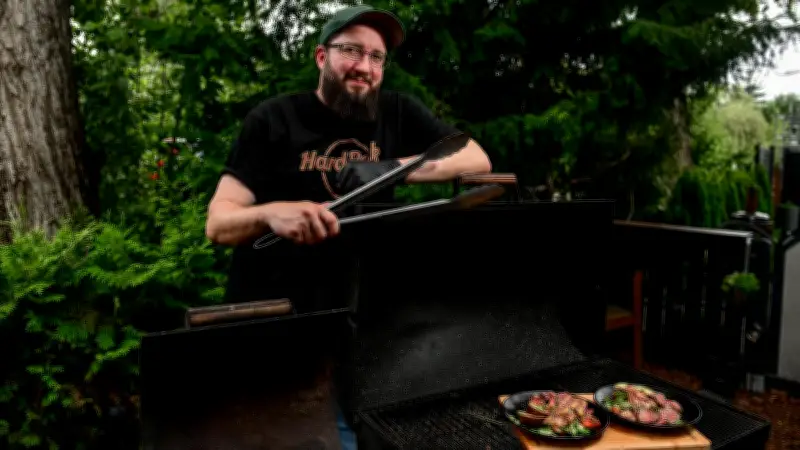 Grill-Meister Mario Tamme verrät seine BBQ-Tricks in Berlin