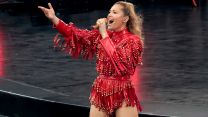 Helene Fischer vertreibt Zweitligisten aus Arena