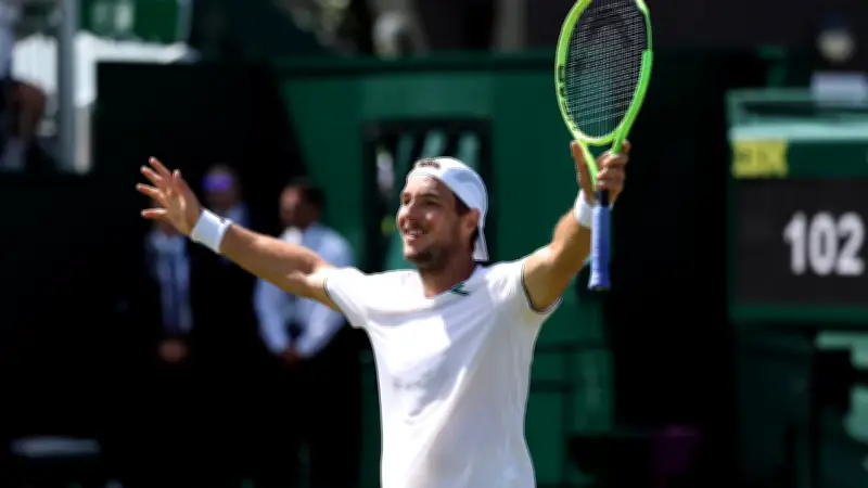Jan-Lennard Struff stellt deutschen Rekord mit 45 Assen in Wimbledon auf