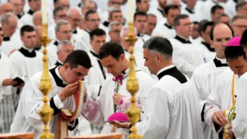 Kirchen kassieren trotz Mitglieder-Tiefstand Rekord-Steuereinnahmen