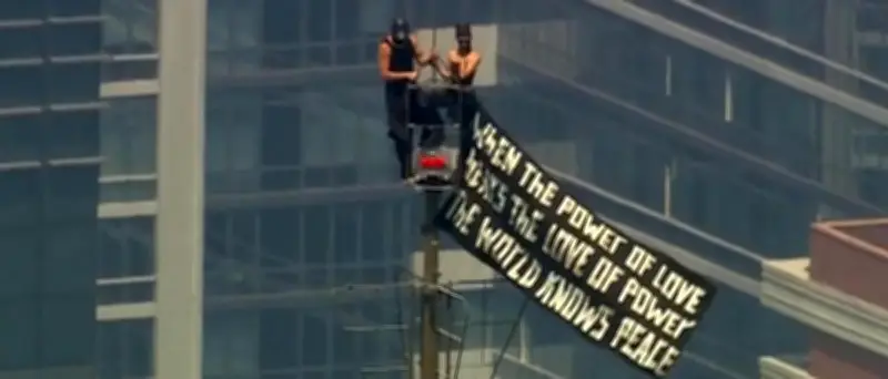 Kletterer auf Empire State Building: Festnahme nach Friedensbotschaft
