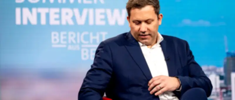 Klingbeil verteidigt höhere Neuverschuldung im Bundeshaushalt 2027