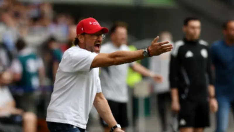 Kult-Trainer Wollitz attackiert DFB nach WM-Aus: „Mit Ansage gegen die Wand gefahren“