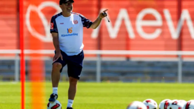 Mainz-Trainer Urs Fischer lässt Stars bei 30 Grad zwei Stunden schwitzen