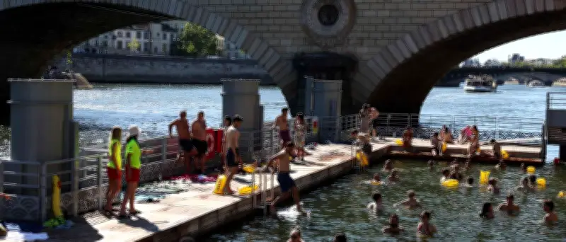 Paris öffnet drei Flussbäder in der Seine rechtzeitig zur Hitzewelle
