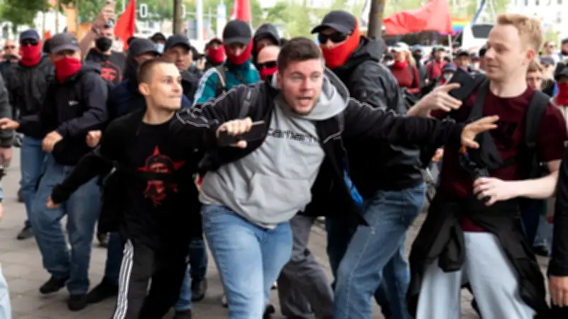 Polizei fahndet nach brutaler Jagd auf Journalisten in Erfurt