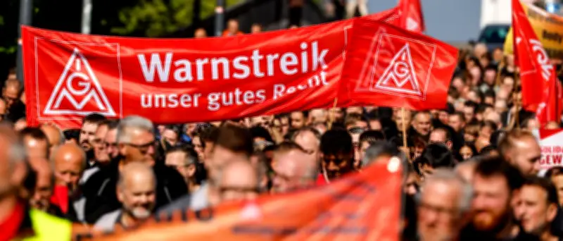 Proteste bei VW und Mercedes: 3 Gründe für den Unmut der Belegschaft