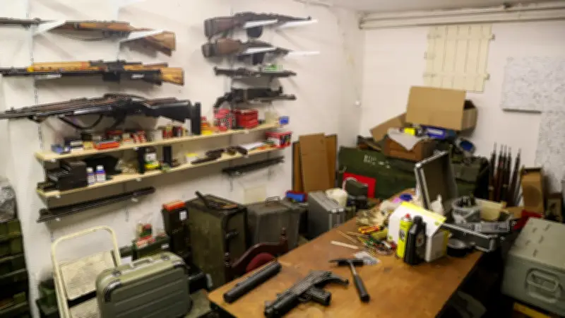 Prozess gegen Waffen-Mafia: Geheime Werkstatt in Remscheid enttarnt