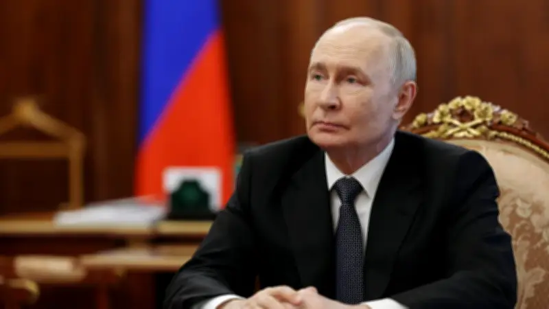 Putins neue Krise: Benzinmangel und Drohnenangriffe erschüttern Russland
