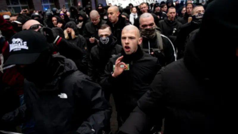 Rechtsextreme werben gezielt Kinder an – Verfassungsschutz schlägt Alarm