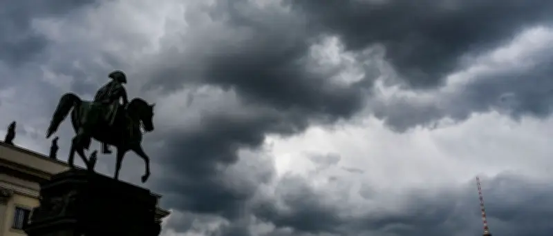 Regen und Gewitter in Berlin und Brandenburg: Wetter bleibt grau