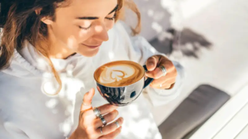 Sechs gute Gründe für die tägliche Tasse Kaffee: Leber, Herz und Gehirn profitieren