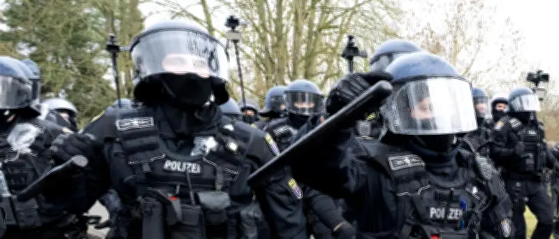 Sitzblockaden gegen AfD-Parteitag: Darf man das?