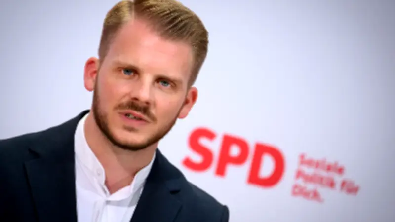 SPD-General zur AU-Pflicht: Alternative wäre ein Karenztag