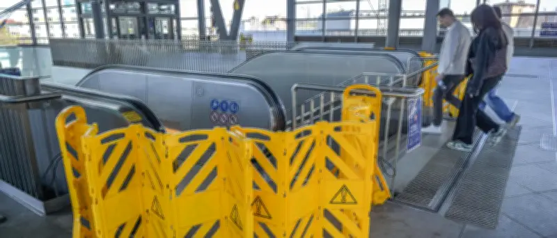 Student bietet defekte Rolltreppen am Südkreuz an – DB baut sie aus